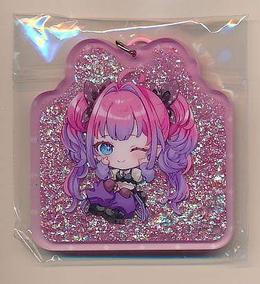 ホロライブ　綺々羅々ヴィヴィ　アクリルキーホルダー
